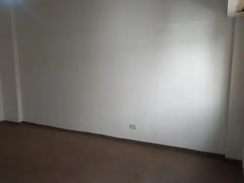 Departamento en Alquiler en Balvanera, $ 420.000