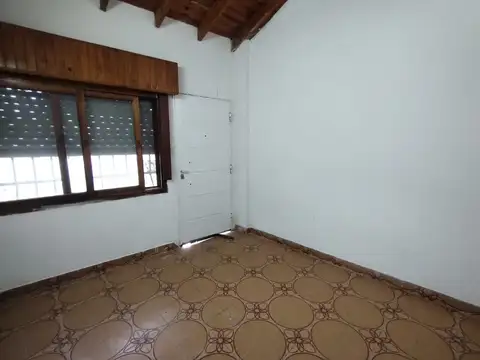 Depto Tipo Casa 2 ambientes con 1 baño