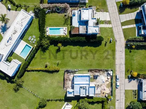 Terreno en Venta en San Sebastian, USD 220.000