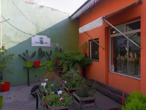 Local en Venta Via Púb.