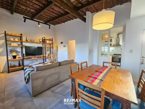 Casa 2 ambientes con 1 baño