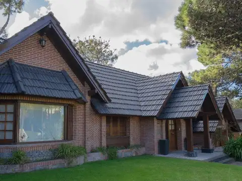 Casa en Venta de 5 dormitorios