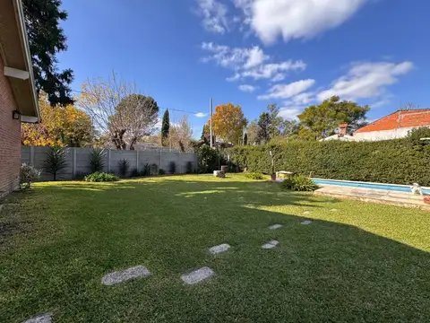 Casa 4 ambientes con 3 baños