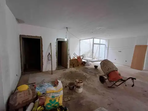 Local en Venta en Mataderos, USD 290.000