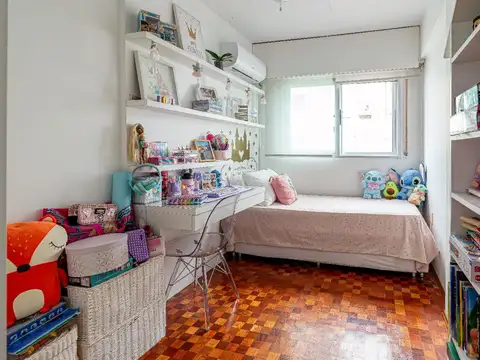 Venta Apartamento 3 dormitorios en Pocitos con cochera
