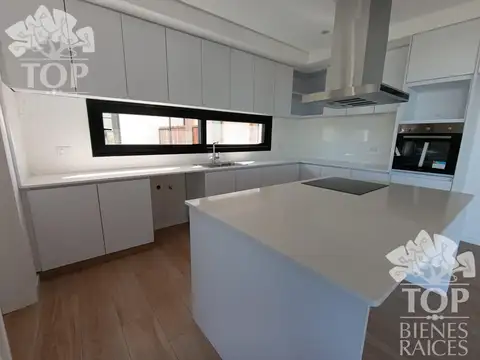 Casa  en Venta en Puertos, Escobar, G.B.A. Zona Norte