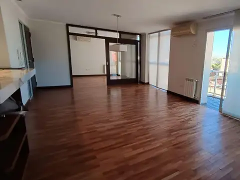 Departamento en Caseros al 200