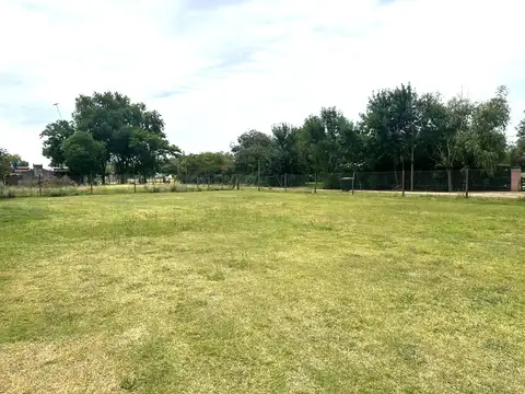 Villa Lia  Cordoba y Estrada 100