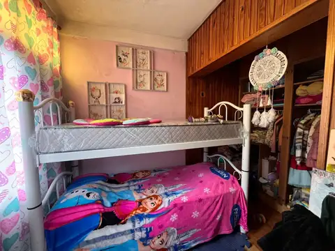 Casa 3 ambientes con 2 baños