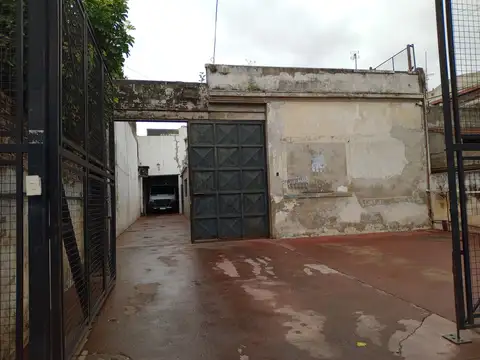 Victorino de la Plaza 700