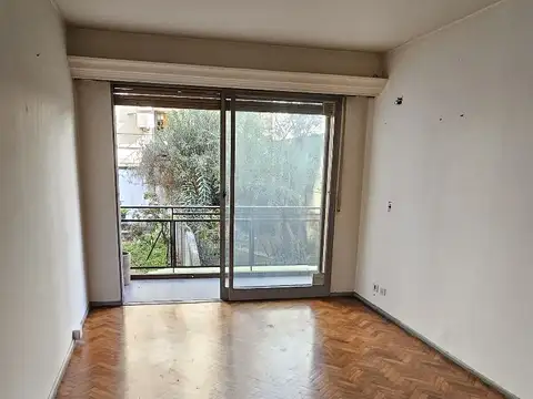Mansilla 2400 - 3 amb con balcón.-