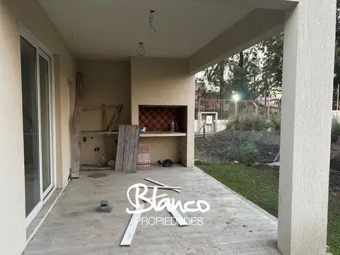 Departamento 4 ambientes con 4 baños