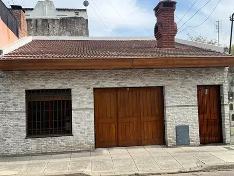CASA EN LOTE PROPIO MUY BUEN ESTADO