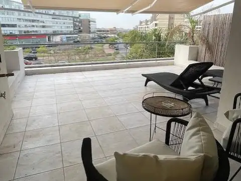 Departamento en Alquiler con 1 cocheras