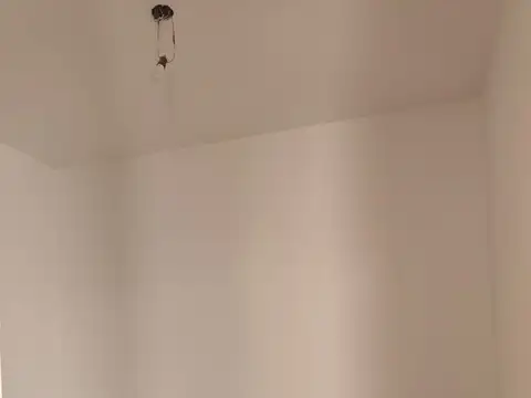 Av Jose M Moreno 400, Piso PB