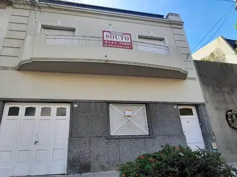 P.H 3 AMBIENTES GARAGE 5.20 X 2.5.TERRAZA 30 m2 .T/ 113 M2