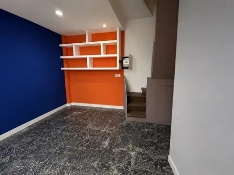 Local en Venta 67 años