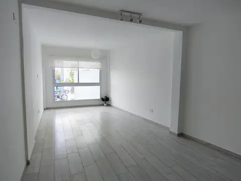 Departamento en Alquiler en Constitución, $ 600.000