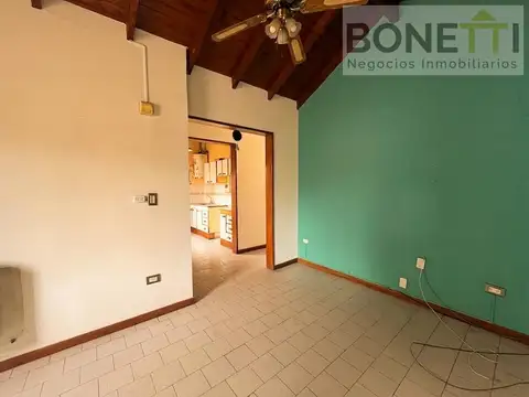 Casa 3 ambientes con 1 baño