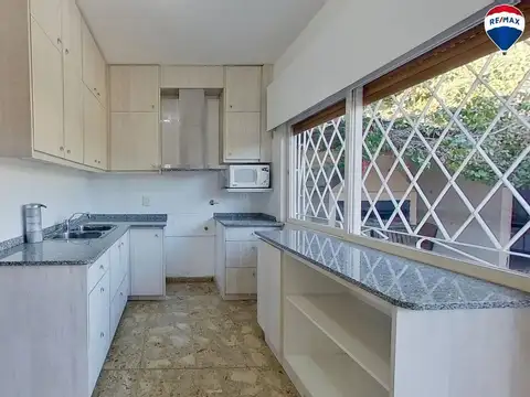 General Mariano Necochea 1200