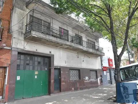 Terreno en Venta en Parque Chacabuco, USD 480.000