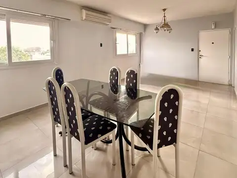 Departamento 4 ambientes con 2 baños