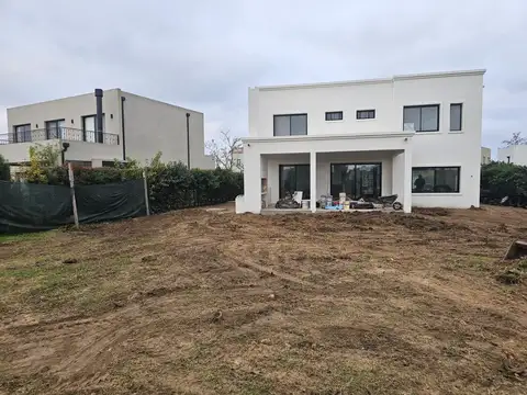 Casa en Venta en El Canton - Norte, USD 350.000