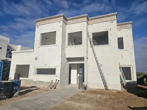 Casa en Venta - El Cantón, barrio Norte