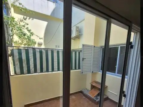 Depto Tipo Casa 4 ambientes con 1 baño