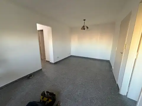 Roasenda 1300, Piso 8