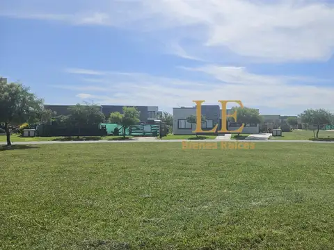 Venta Lote en Barrio Santa Emilia - Pilar del Este