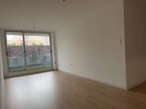 VENTA APARTAMENTO 2 DORMITORIOS, PATIO Y GARAGE