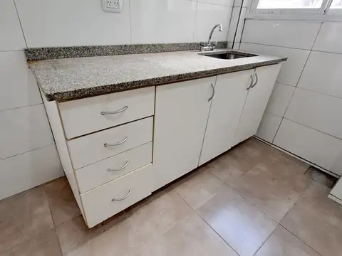 Departamento en Alquiler en Villa Lynch, $ 800.000