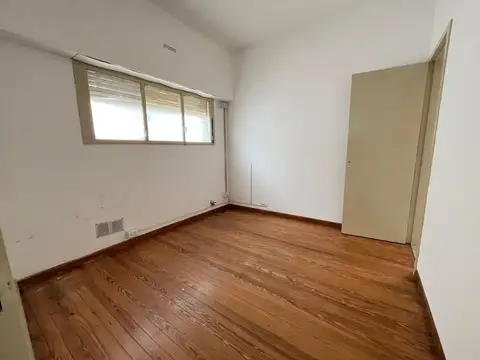 Depto Tipo Casa en Venta en Centro, USD 158.000