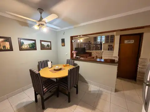 CASA/ESTUDIO EN VENTA - 25 DE MAYO AL 400
