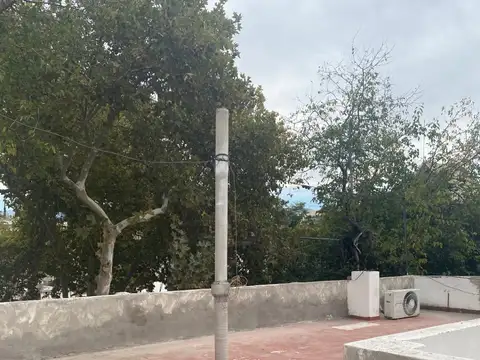 Casa en Alquiler con 1 cochera