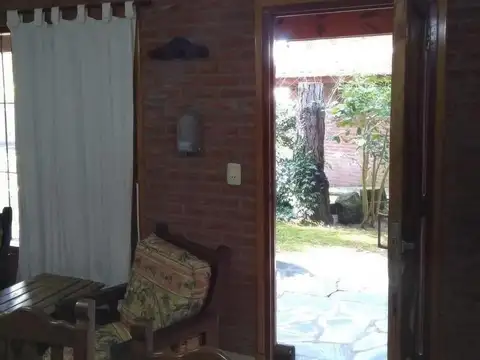 Casa 3 ambientes con 2 baños