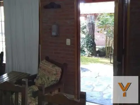 Casa 3 ambientes con 2 baños