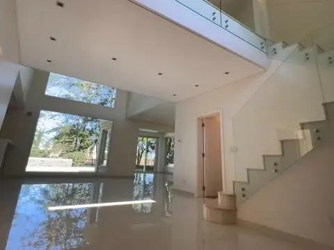 Casa en Venta en Estancias Del Pilar, USD 705.000