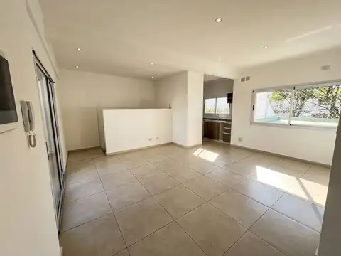 Depto Tipo Casa en Venta en Villa Devoto, USD 210.000