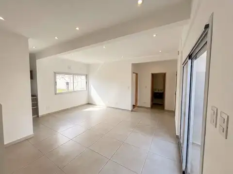 Depto Tipo Casa en Venta de 3 ambientes