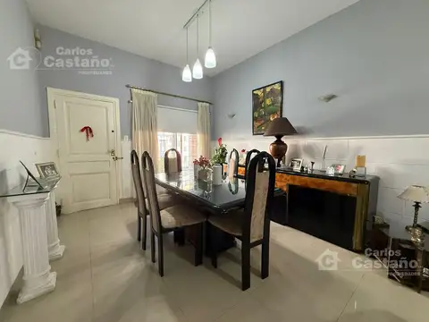 Depto Tipo Casa en Alquiler de 3 ambientes