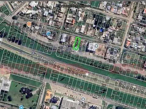 TERRENO DE 300 M² EN LA COLECTORA DE LA AU. ACCESO OESTE