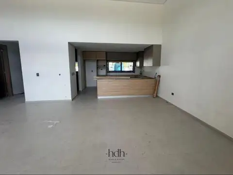 Casa en  Greenville 2 a estrenar 3 dormitorios con excelente patio planta baja