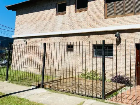 Casa en Venta en Castelar Norte, USD 160.000