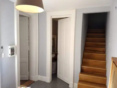 Depto Tipo Casa en Venta 105 años