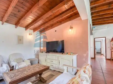 VENTA Casa 4 ambientes con PILETA en Barrio Parque Pero - Jose C. Paz