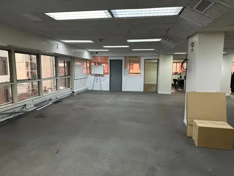 Oficina en Alquiler al Noreste