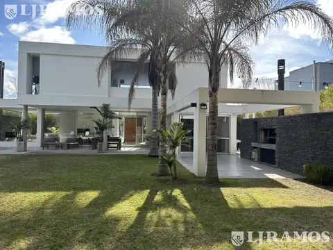 Casa en Alquiler en El Encuentro, USD 3.800
