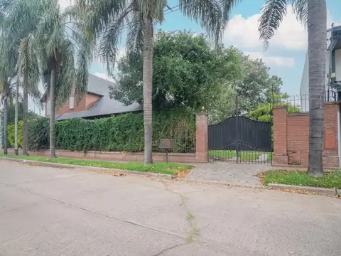 SEÑORIAL CASA EN COSTANERA SANTAFESINA, VISTA A  SETUBAL